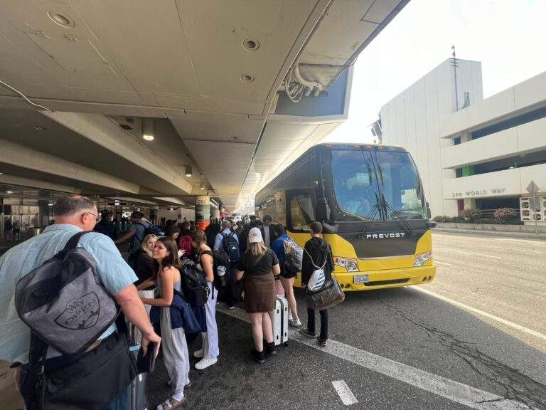 Happy Shuttle to the Rescue: 90 Students, 2 Buses, Endless LA Adventure!